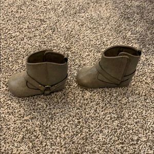 Baby girl carter boots